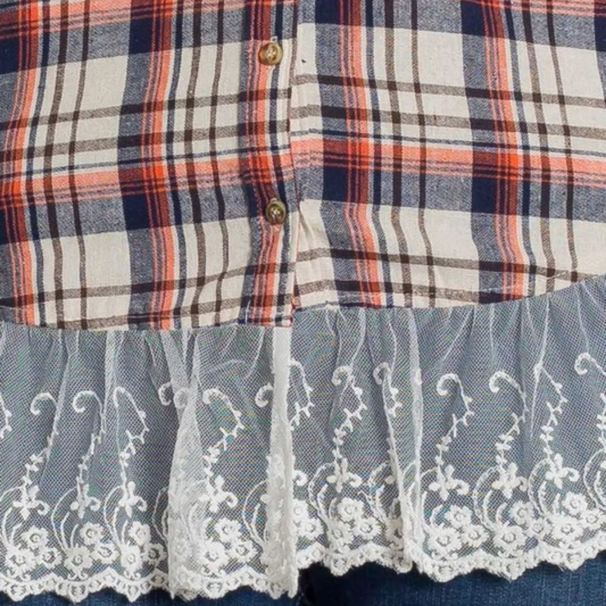 PLAID FRONT POCKET LACED HEM TOP